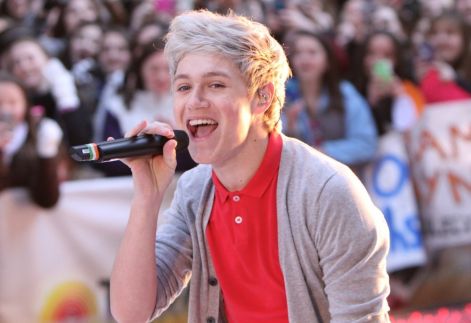 niall-horan-one-direction-performs-on-today-02.jpg